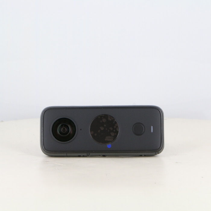 yÁzInsta360 ONE X2