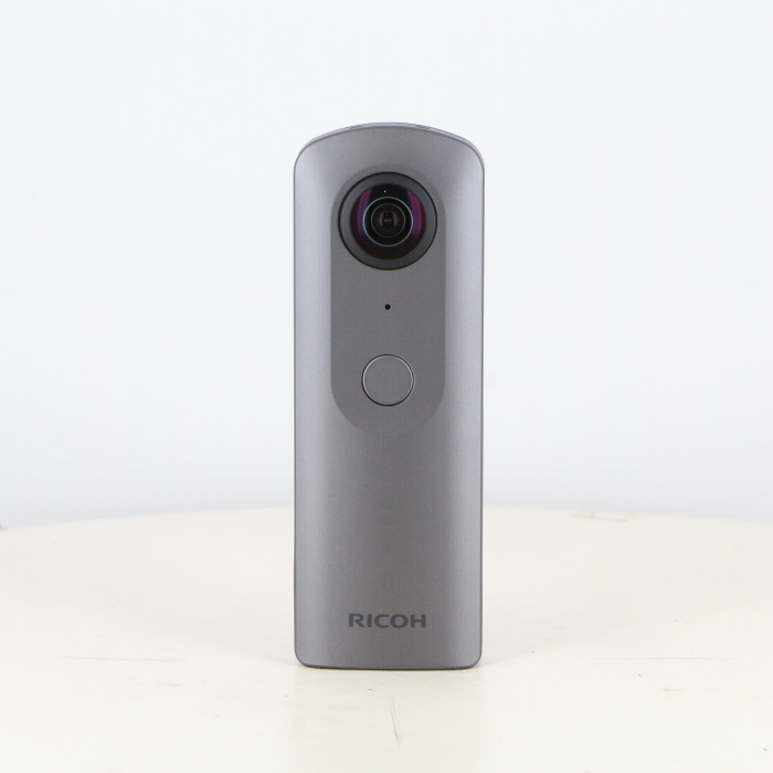 yÁz(R[) RICOH THETA V