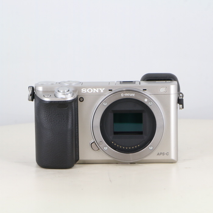 【中古】(ソニー) SONY α6000 (ILCE-6000) ボディ シルバー