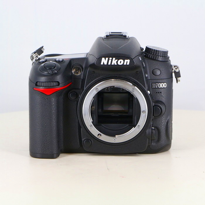 yÁz(jR) Nikon D7000 {fB