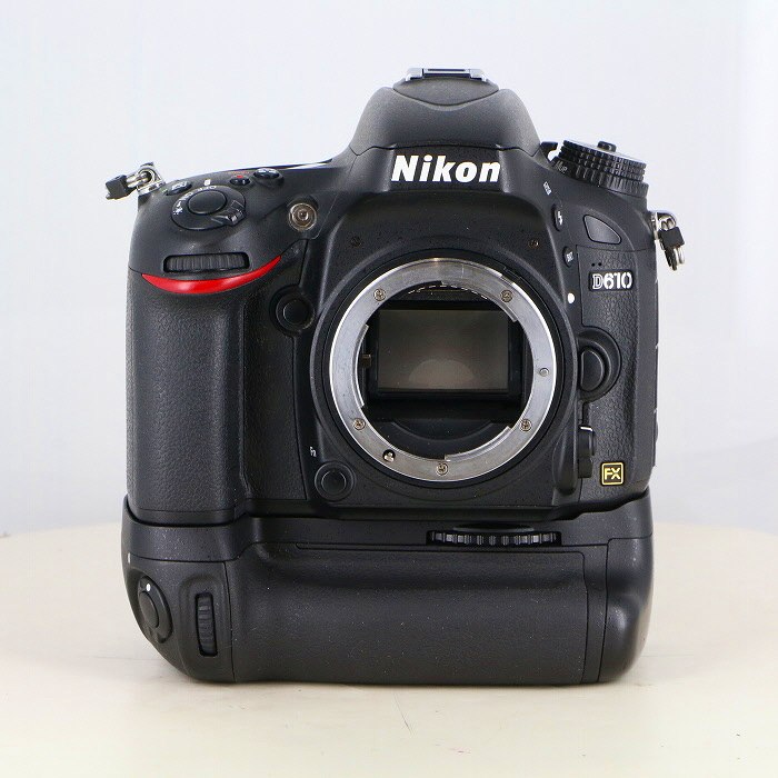 【中古】(ニコン) Nikon D610 ボディ + MB-D14