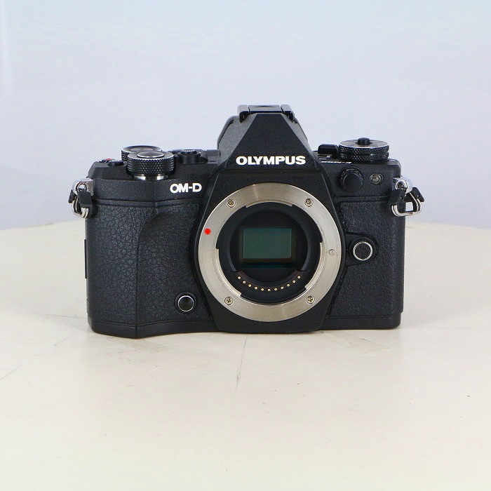【中古】(オリンパス) OLYMPUS OM-D E-M5 MarkII ボデイ ブラツク