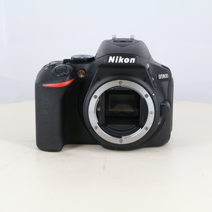 �y���Áz(�j�R��) Nikon D5600 �{�f�C