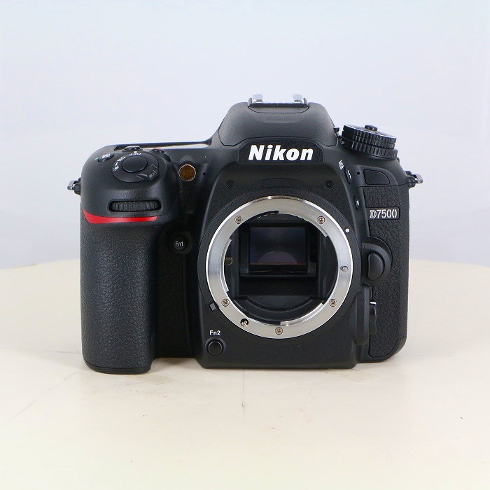 �y���Áz(�j�R��) Nikon D7500 �{�f�B