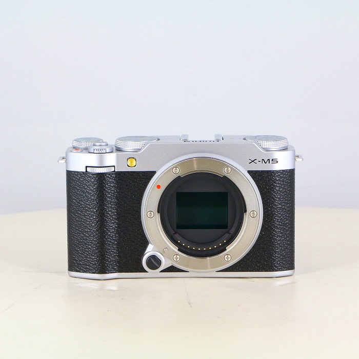 【中古】(フジフイルム) FUJIFILM X-M5 シルバー ボディ