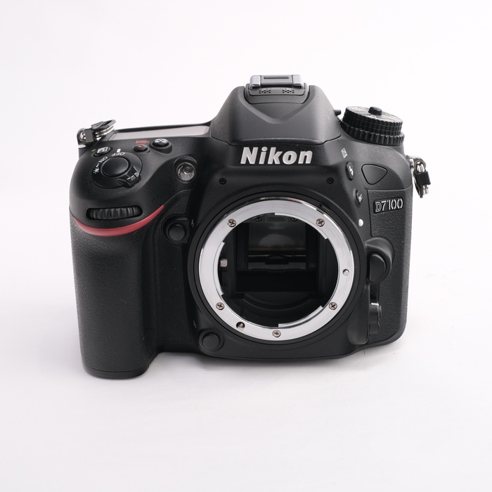 �y���Áz(�j�R��) Nikon D7100 �{�f�B