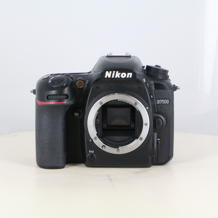 �y���Áz(�j�R��) Nikon D7500 �{�f�B