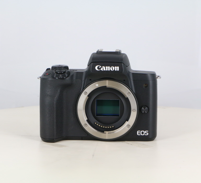 �y���Áz(�L���m��) Canon EOS KISS M2 �{�f�C �u���c�N