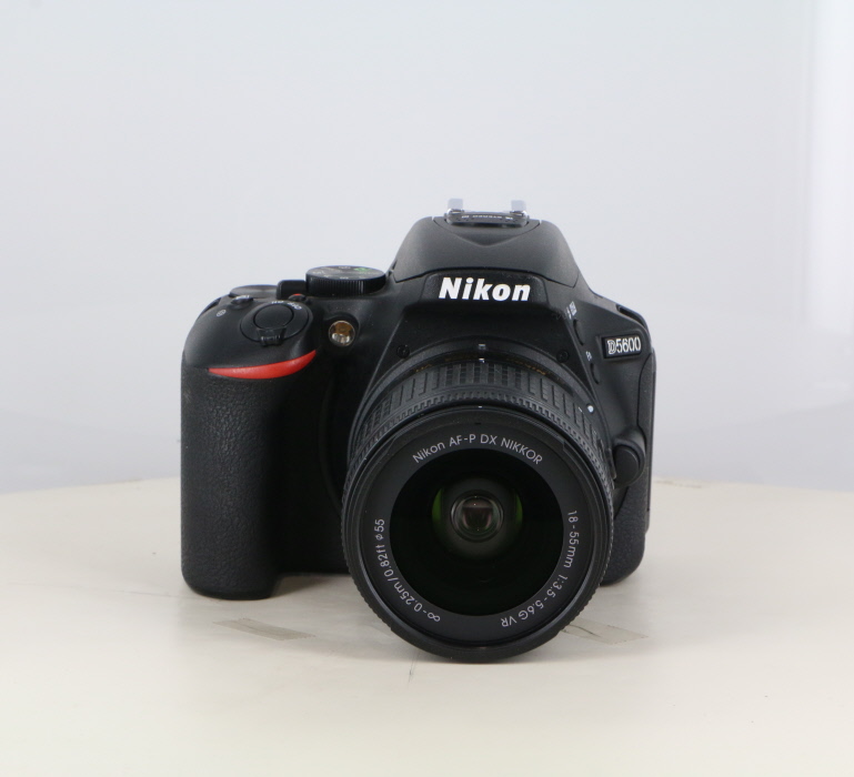 �y���Áz(�j�R��) Nikon D5600+18-55VR �����Y�L�c�g