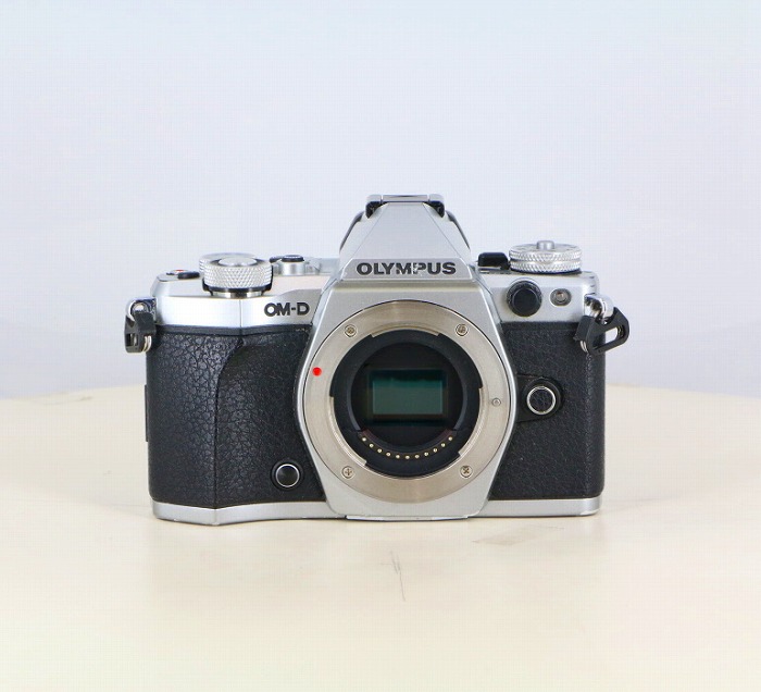 【中古】(オリンパス) OLYMPUS OM-D E-M5 MarkII ボデイ
