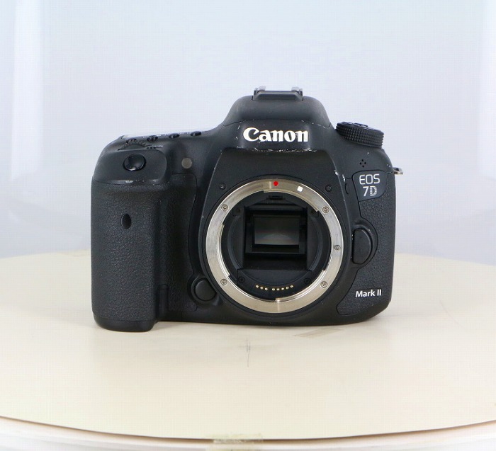 �y���Áz(�L���m��) Canon EOS 7D MarkII �{�f�B