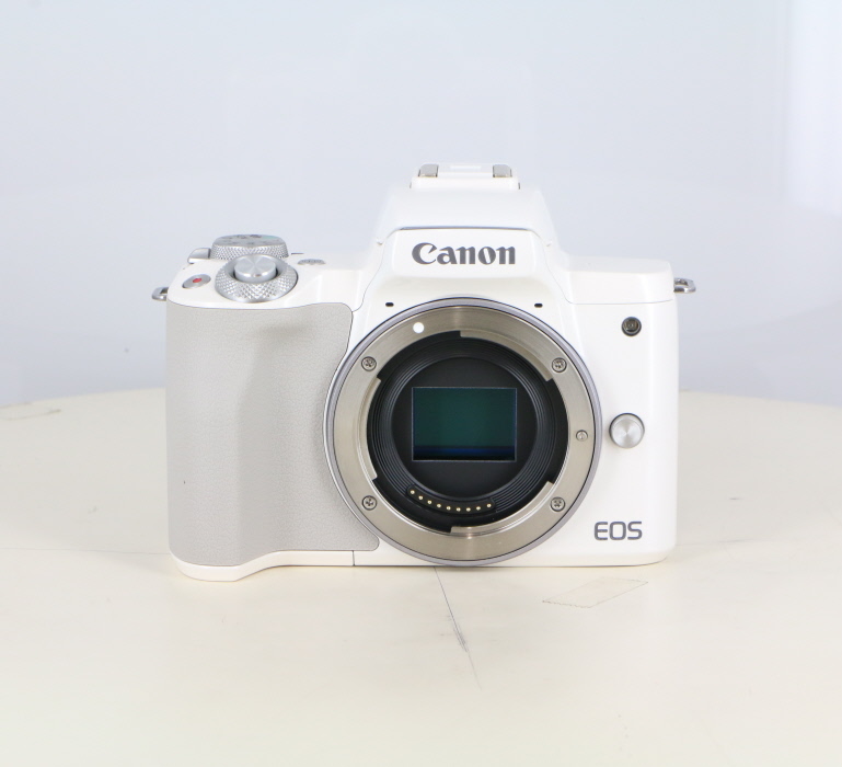 【中古】(キヤノン) Canon EOSKiss M ボディ ホワイト