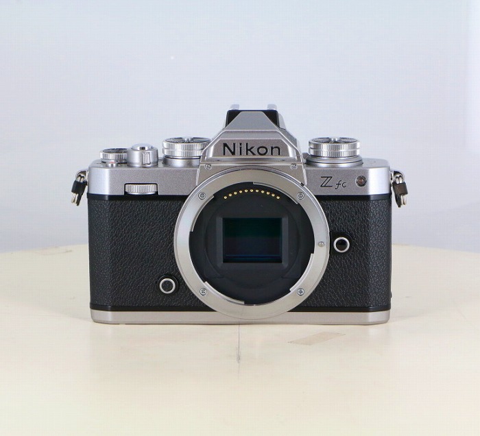 【中古】(ニコン) Nikon Z fc ボデイ シルバー