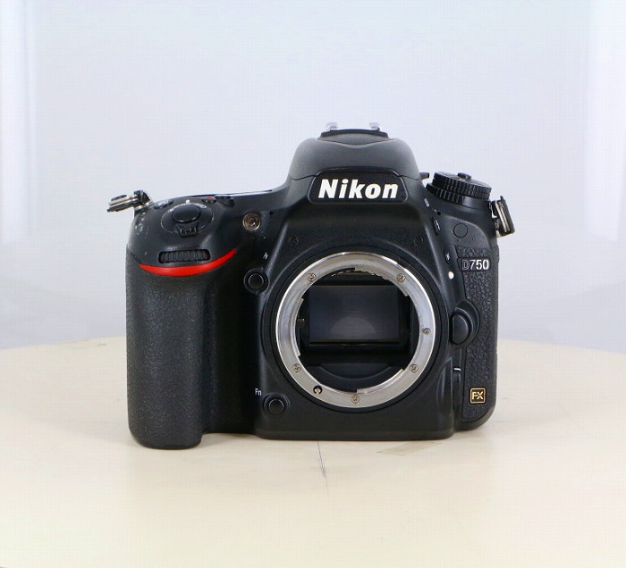 �y���Áz(�j�R��) Nikon D750 �{�f�B