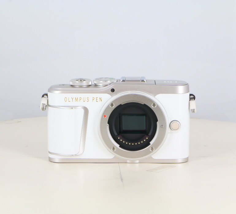 �y���Áz(�I�����p�X) OLYMPUS E-PL9 �{�f�B �z���C�g