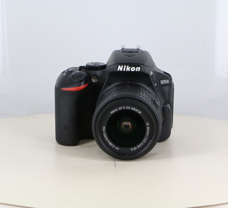 �y���Áz(�j�R��) Nikon D5500+18-55VRII �u���c�N