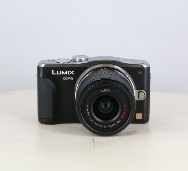 �y���Áz(�p�i�\�j�b�N) Panasonic DMC-GF6�u���b�N+G�o���I14-42/3.5-5.6II ASPH MEGA OIS