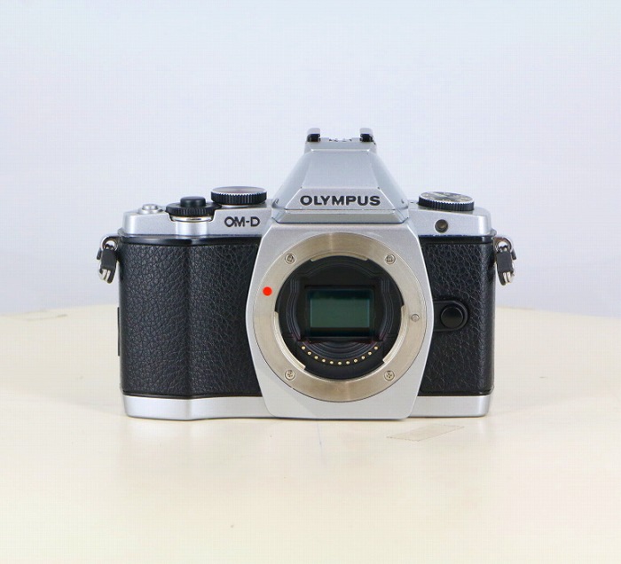 �y���Áz(�I�����p�X) OLYMPUS OM-D E-M5 �{�f�B �V���o�[