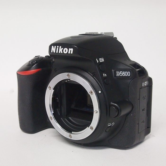 �y���Áz(�j�R��) Nikon D5600 �{�f�C