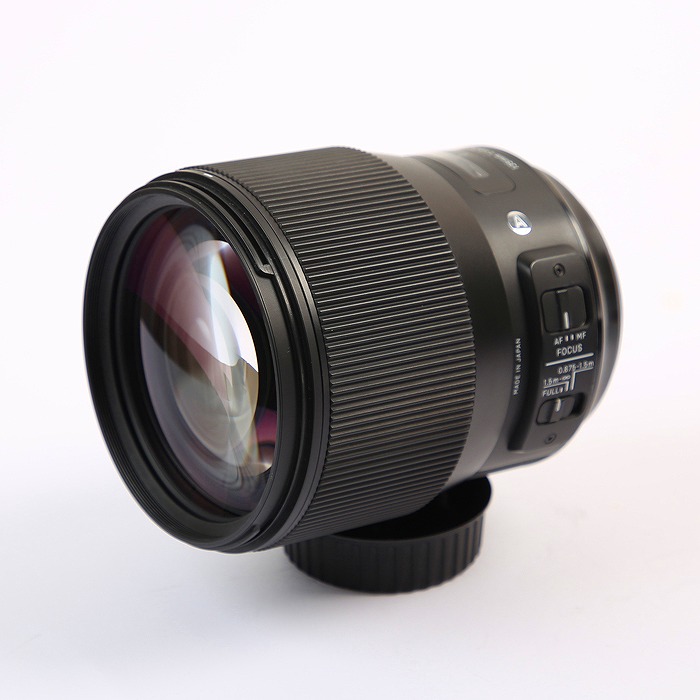 �y���Áz(�V�O�}) SIGMA 135/F1.8 DG HSM ART NA(�j�R��F)