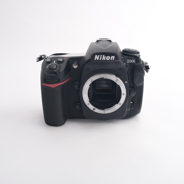 【中古】(ニコン) Nikon D300 ボディ