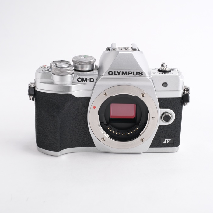 【中古】(オリンパス) OLYMPUS OM-D E-M10 IV (4)ボディ シルバー
