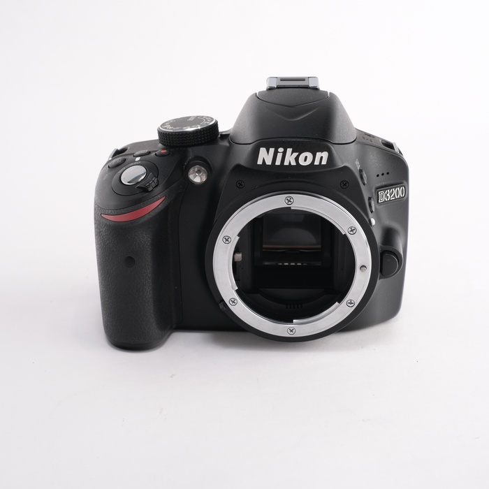 【中古】(ニコン) Nikon D3200 ボディ ブラック