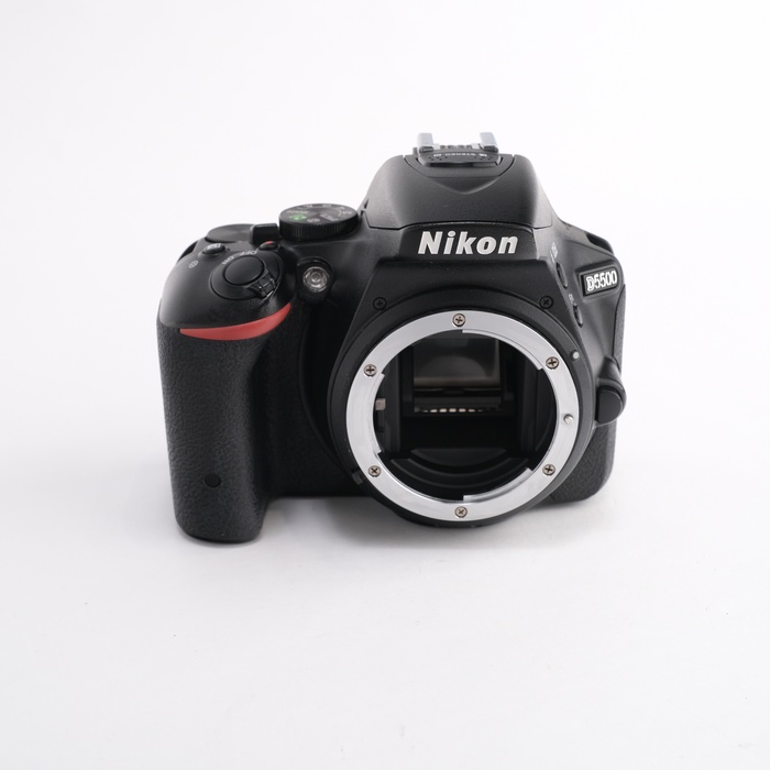 【中古】(ニコン) Nikon D5500 ボディ ブラック