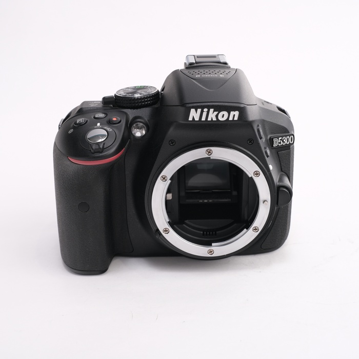 【中古】(ニコン) Nikon D5300 ボディ ブラック