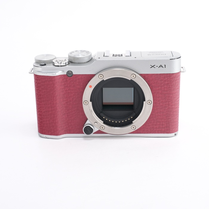 【中古】(フジフイルム) FUJIFILM X-A1 レッド ボディ