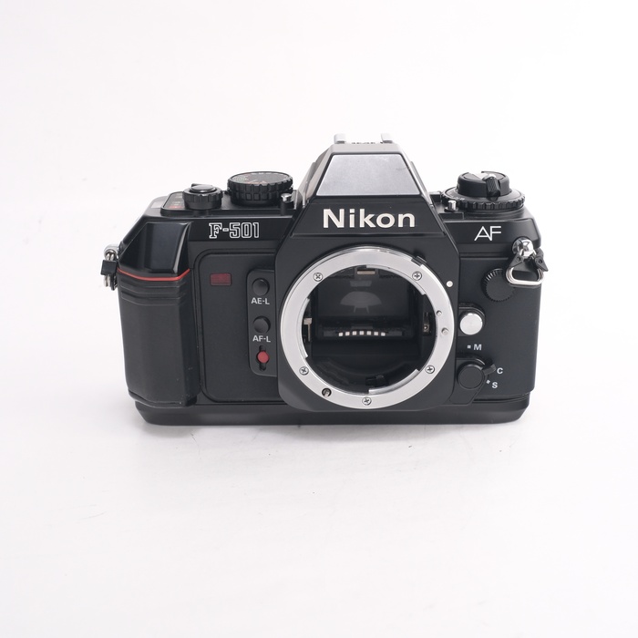 �y���Áz(�j�R��) Nikon F-501 �{�f�B
