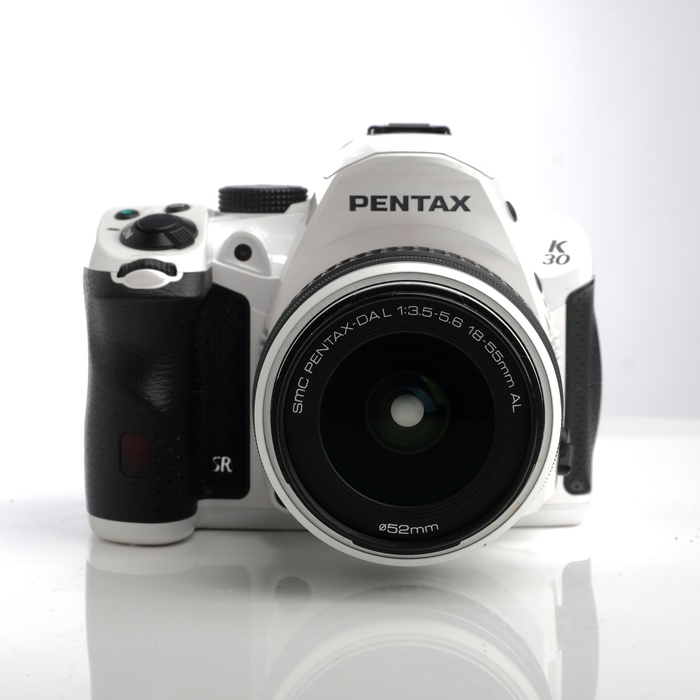 【中古】(ペンタックス) PENTAX K-30 レンズキット クリスタルホワイト