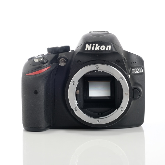 �y���Áz(�j�R��) Nikon D3200 �{�f�B �u���b�N