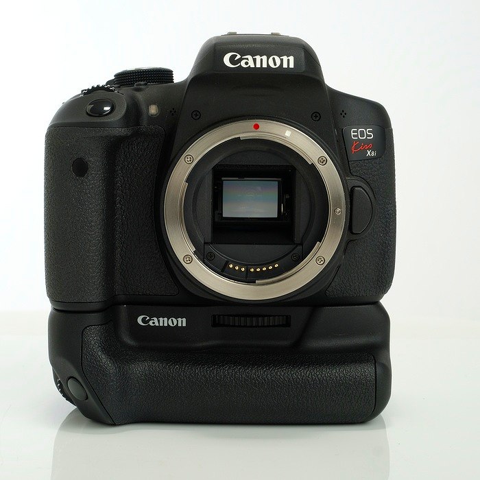 【中古】(キヤノン) Canon EOS Kiss X8i + BG-E18