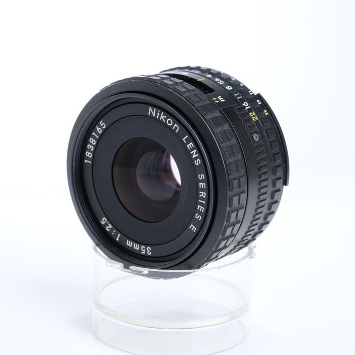 �y���Áz(�j�R��) Nikon �V���[�YE 35/F2.5