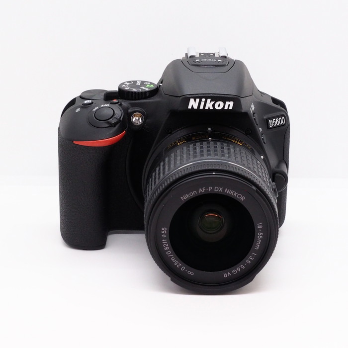 yÁz(jR) Nikon D5600 18-55VR YLbg