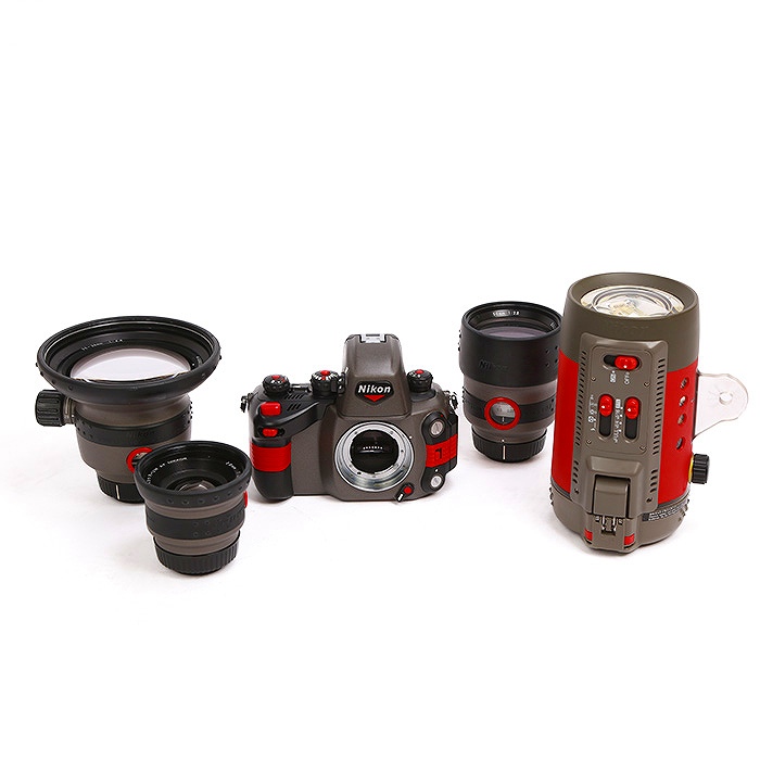 【中古】(ニコン) Nikon ニコノスRS システムセット (R-UW AF20-35/28/Micro50)