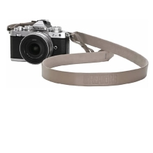 (�j�R��)Nikon �I���W�i�����U�[�X�g���b�v Earth �x�[�W��